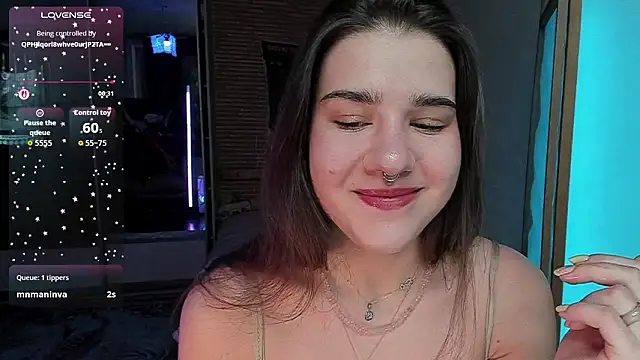 With Elly online show from 03.17.26