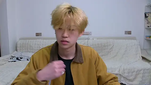 Chili-001 online show from 03.08.26