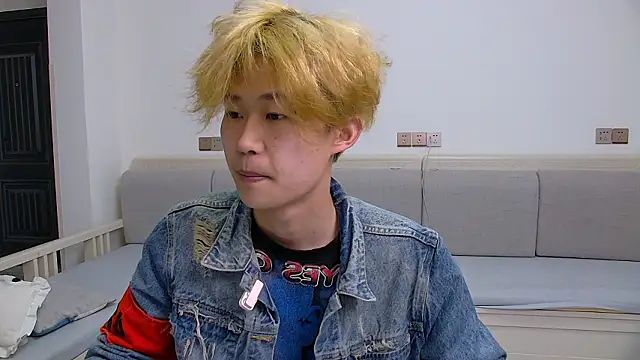 Chili-001 online show from 03.09.26