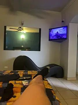 cornewee20 online show from 04.30.26