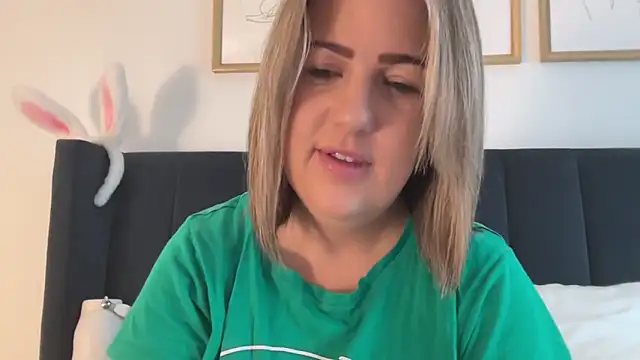 annabellewarick online show from 06.18.26