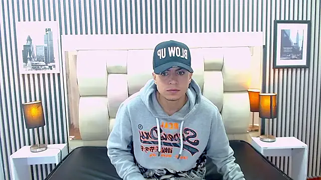 Alex Wolft online show from 03.12.26