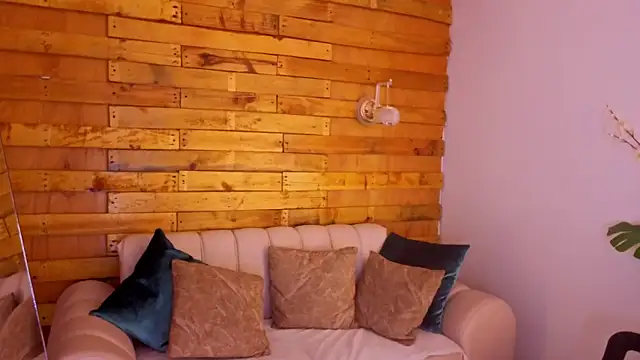 davis saint online show from 04.30.26