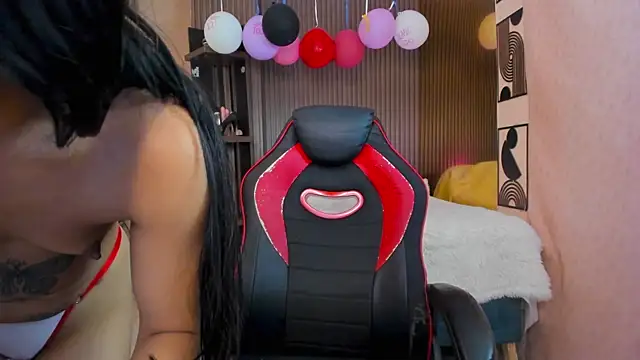 ZaraLuciana online show from 04.23.26