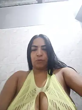 Carolinna online show from 06.15.26