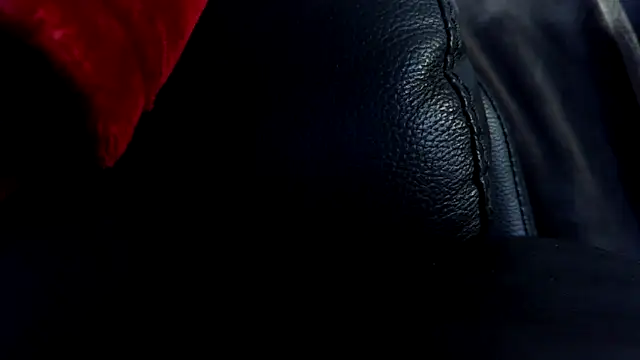 Snapshot of freaky_couple_ chatting on 03.17.26 freaky couple online show from 03.17.26