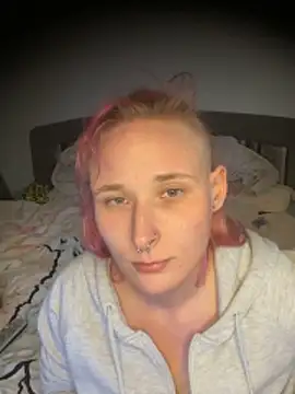 HotPurpleHaze online show from 04.05.26