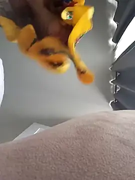 Blueneska online show from 04.30.26