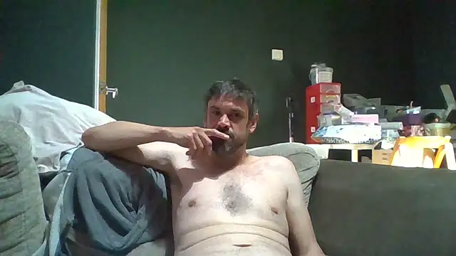 Snapshot of tall_dark_handsome chatting on 06.25.26 tall dark handsome online show from 06.25.26