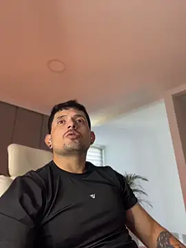 TroyeSavage online show from 04.25.26