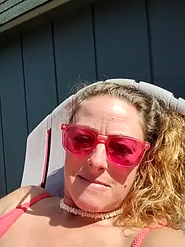 Snapshot of SavannahLush chatting on 03.22.26 SavannahLush online show from 03.22.26