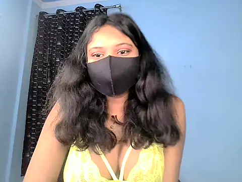 KASHISH SINGH  online show from 05.12.26