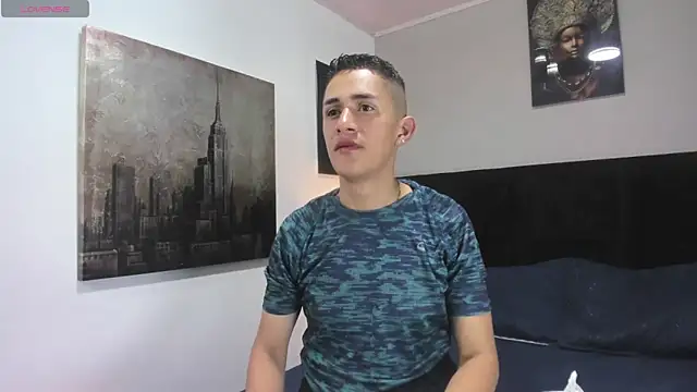 Snapshot of _Alan_Walker_1 chatting on 04.26.26 Alan Walker 1 online show from 04.26.26