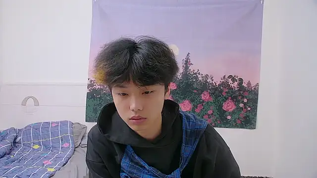 icecream-002 online show from 04.10.26