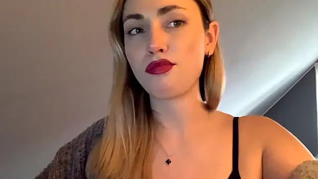 ScarlettSensitive online show from 03.17.26