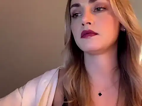 ScarlettSensitive online show from 04.16.26