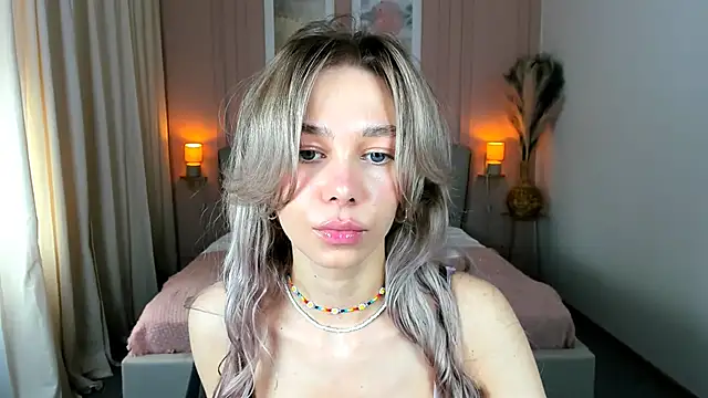 LuluAlis online show from 04.25.26