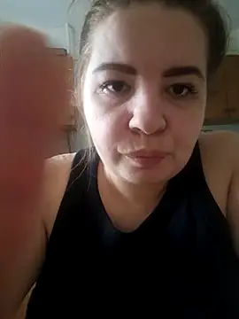 Snapshot of Riises chatting on 07.22.26 Riises online show from 07.22.26