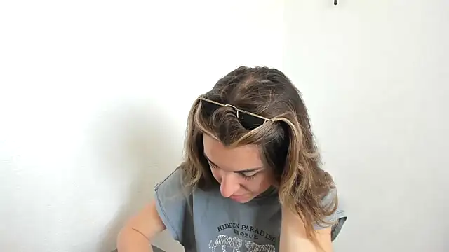 summmmersky1 online show from 05.05.26