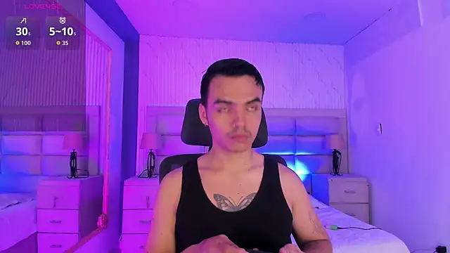 NicoKinggs  online show from 04.06.26