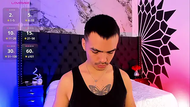 NicoKinggs  online show from 04.19.26