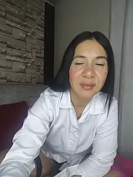 Camillemonroe  online show from 06.07.26