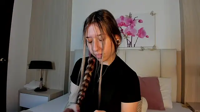 AmberVegaa online show from 04.12.26