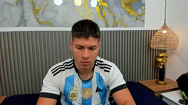 Snapshot of AlessandroFranco chatting on 07.15.26 AlessandroFranco online show from 07.15.26