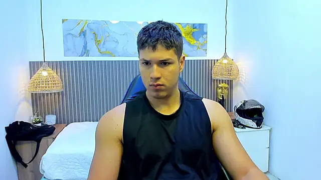 Snapshot of AlessandroFranco chatting on 07.25.26 AlessandroFranco online show from 07.25.26