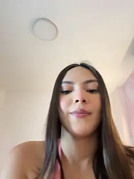 Snapshot of Adalyn_Cute chatting on 05.17.26 Adalyn Cute online show from 05.17.26