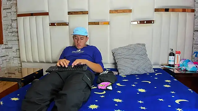 Alaia Blosson online show from 04.21.26