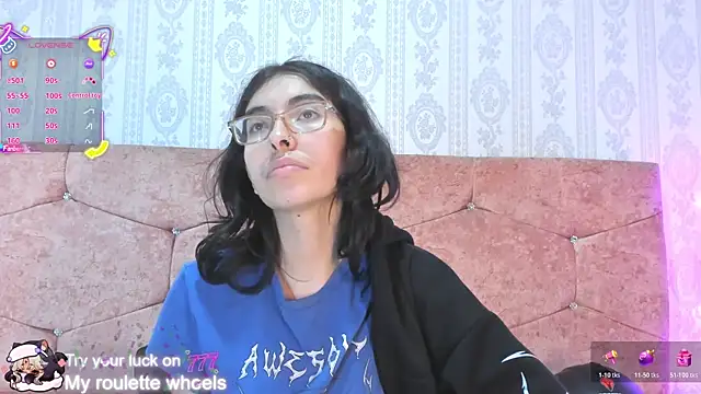 Snapshot of Molly_A chatting on 03.25.26 Molly A online show from 03.25.26