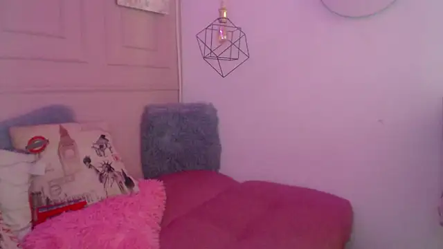 zoe  baker online show from 04.30.26