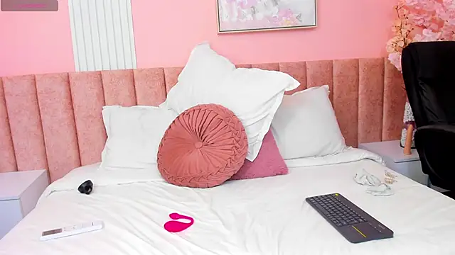 Skarlet Kiss online show from 04.16.26