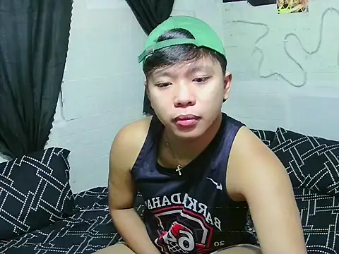 Snapshot of urasianrey chatting on 03.13.26 urasianrey online show from 03.13.26