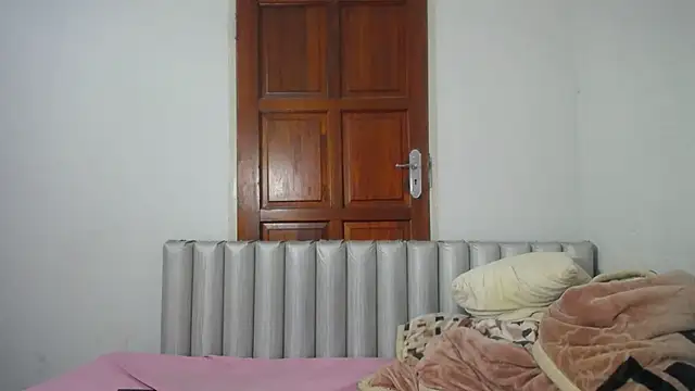 JoycyQueen online show from 04.18.26