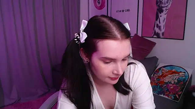 Kristen Bellle online show from 05.10.26