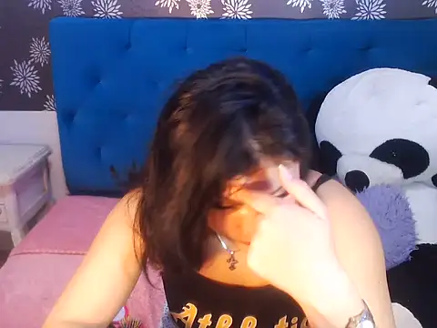 Snapshot of brunne_eva chatting on 05.20.26 brunne eva online show from 05.20.26