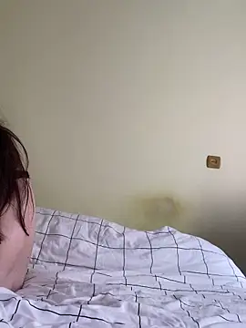 Snapshot of Cutee_Erika chatting on 05.10.26 Cutee Erika online show from 05.10.26