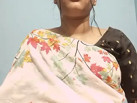 Emma 4433 online show from 04.18.26