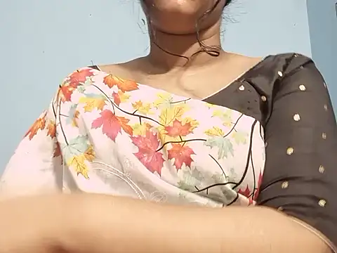 Emma 4433 online show from 04.18.26