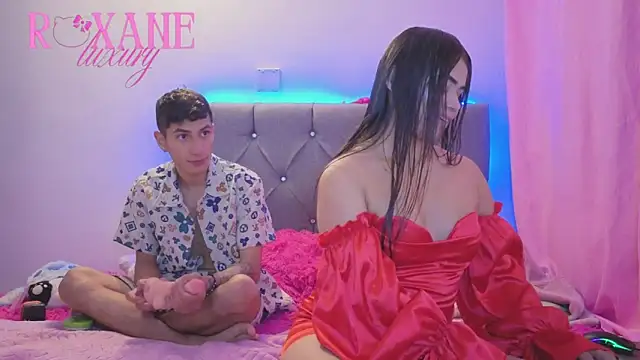 Snapshot of Roxan_Luxe chatting on 03.18.26 Roxan Luxe online show from 03.18.26