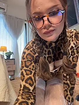 Tallulah Kinky online show from 04.30.26