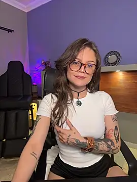 Tallulah Kinky online show from 05.08.26