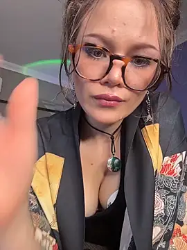 Tallulah Kinky online show from 05.15.26