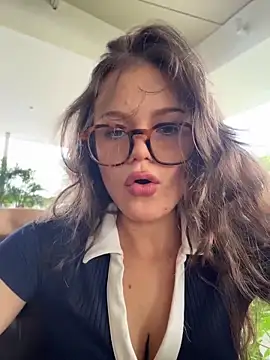 Tallulah Kinky online show from 06.15.26