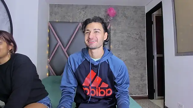 Snapshot of Wolf_Kitty chatting on 04.06.26 Wolf Kitty online show from 04.06.26