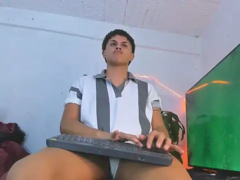 santy bosy online show from 03.11.26