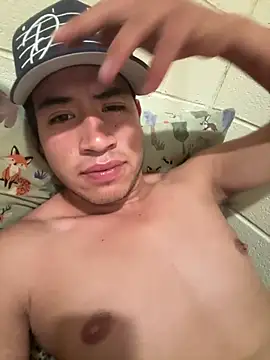 Snapshot of Ulises_Ayala chatting on 06.14.26 Ulises Ayala online show from 06.14.26