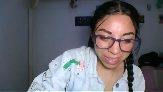 Snapshot of nataliesweet_22 chatting on 03.26.26 nataliesweet 22 online show from 03.26.26